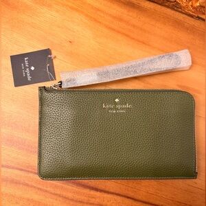 Kate Spade NWT Olive Green Leather Wristlet wallet handbag iPhone holder